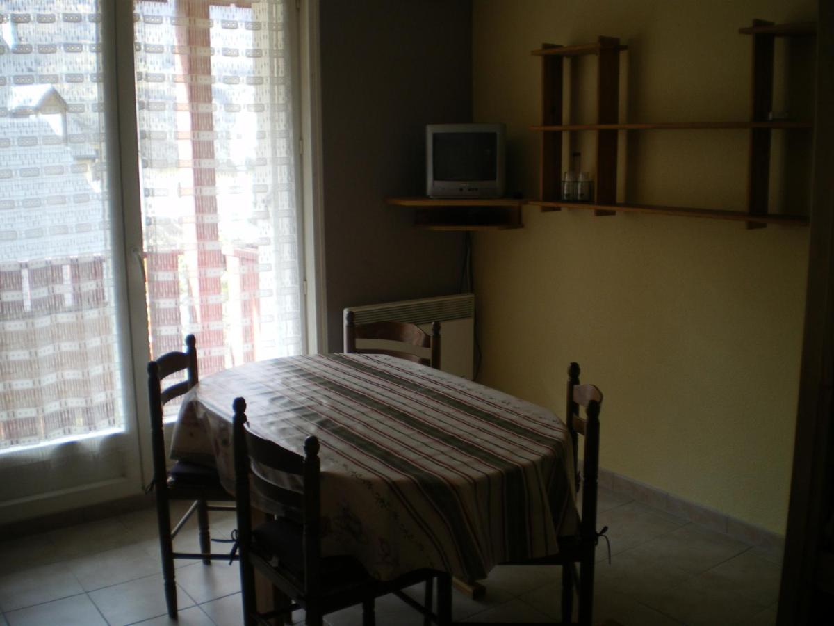 Agreable Studio A 400 M Du Centre Ville De Luz Luz-Saint-Sauveur Luaran gambar